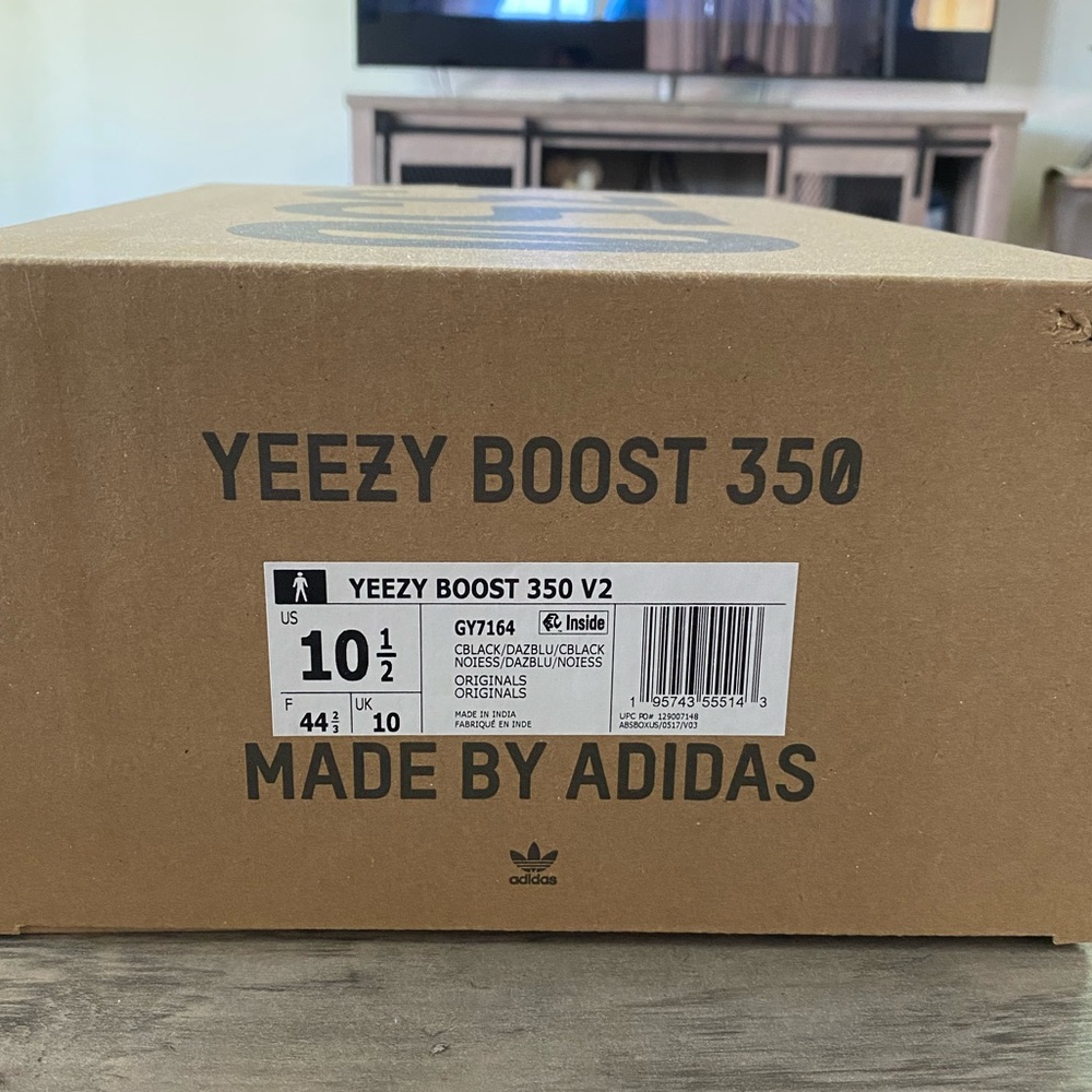 Yeezy boost 350 New In Box